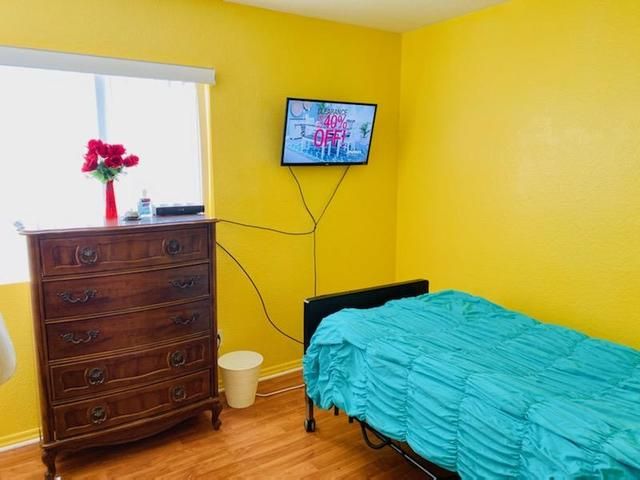 Gallery Image for DOVE TREE MANOR in RIALTO, CA