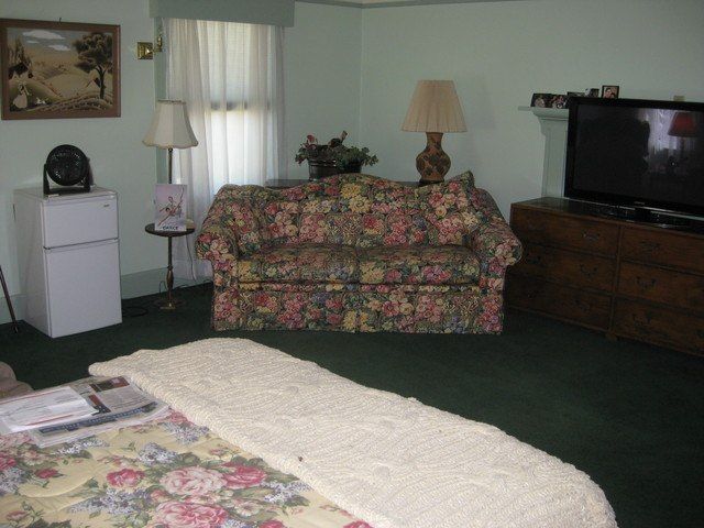 Gallery Image for CRESTVIEW MANOR, INC. in ESCONDIDO, CA