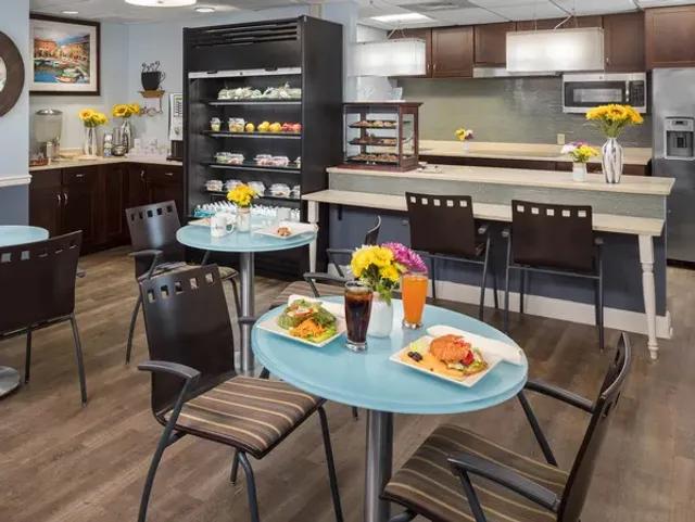 ATRIA CROSSROADS PLACE Assisted Living Service Agency in Waterford, CT