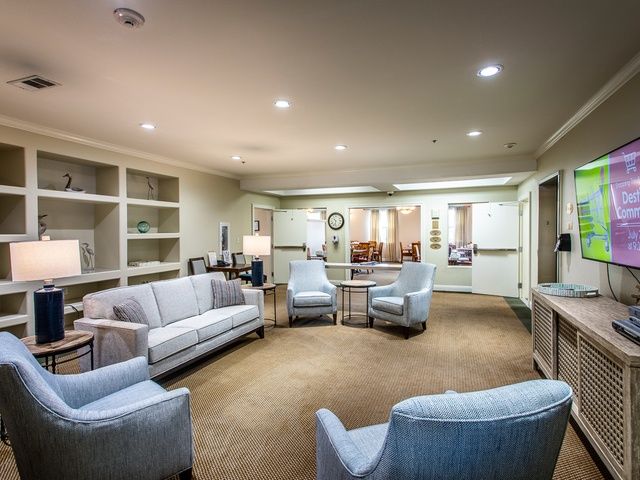 Gallery Image for VERANDA OF PENSACOLA, INC in PENSACOLA, FL