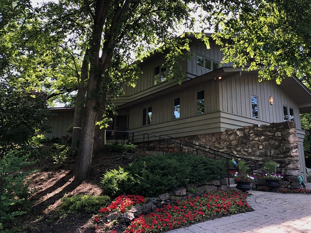 Gallery Image for ENGLISH ROSE SUITES in EDINA, MN