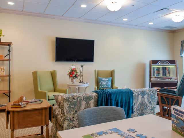 Gallery Image for DANBURY SENIOR LIVING BROADVIEW HEIGHTS in BROADVIEW HEIGHTS, OH