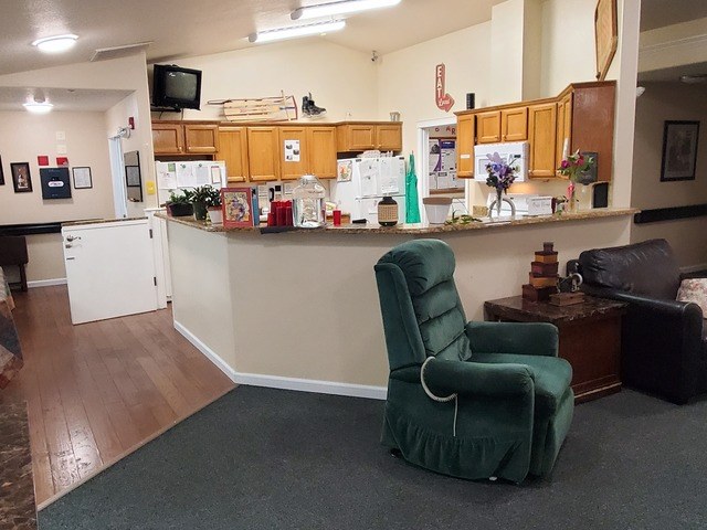 Gallery Image for Ashley Manor - Arrowhead in Medford, OR