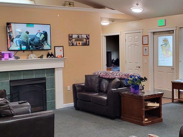 Gallery Image for Ashley Manor - Arrowhead in Medford, OR