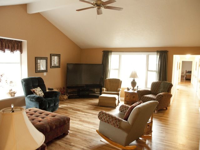 Gallery Image for Apple Blossom Manor in Keizer, OR