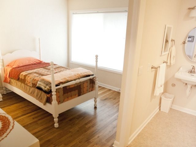 Gallery Image for Apple Blossom Manor in Keizer, OR