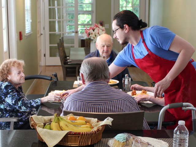 COMMONWEALTH HOUSE Assisted Living Residence in Warwick, RI