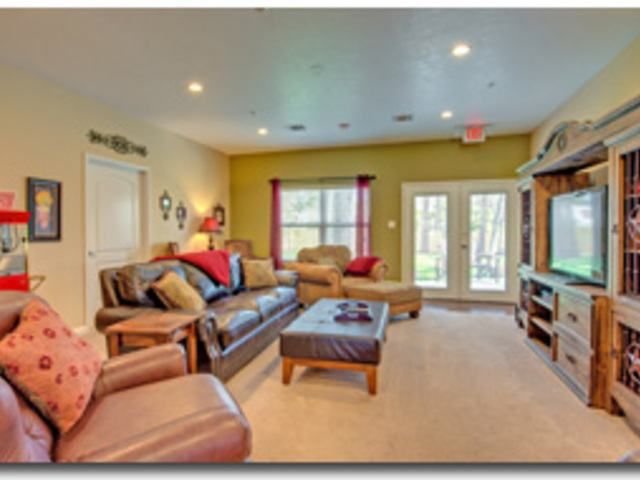 The Pines At Oakhurst Assisted Living Facility in Spring, TX