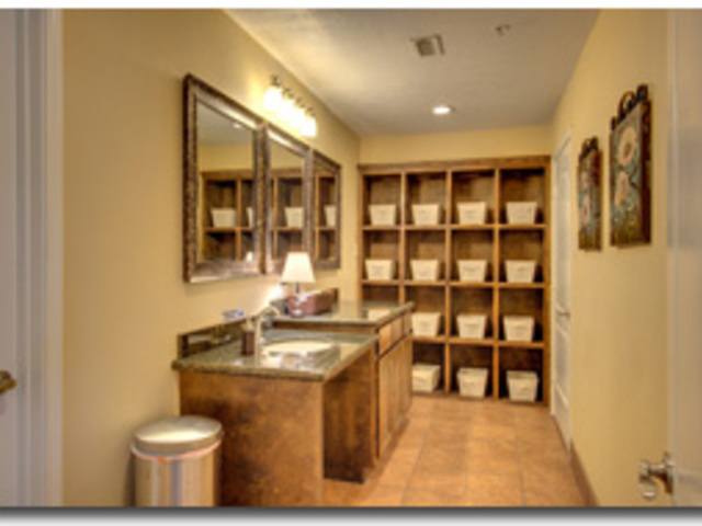 The Pines At Oakhurst Assisted Living Facility in Spring, TX