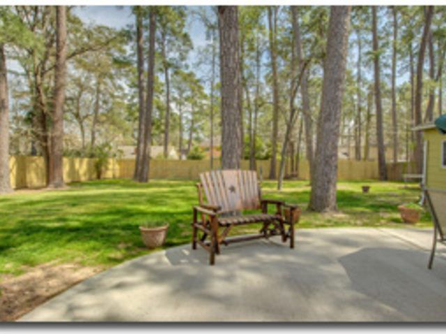 The Pines At Oakhurst Assisted Living Facility in Spring, TX