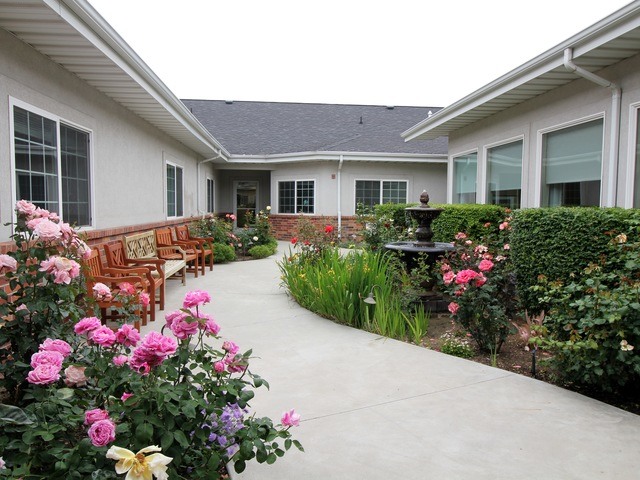 SUMMERFIELD RETIREMENT LIVING Assisted Living Facility - Type 2 in Orem, UT