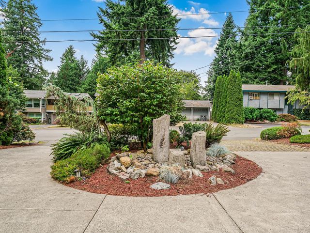 Gallery Image for GOLDEN PINE in REDMOND, WA