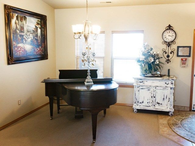 Gallery Image for FLEUR DE LIS III in KENNEWICK, WA