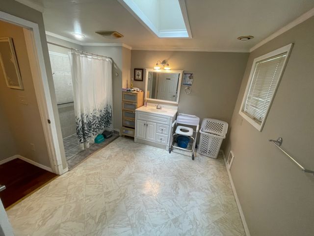 SHANGRI LA HOME CARE AFH LLC Adult Family Home in Lynnwood, WA