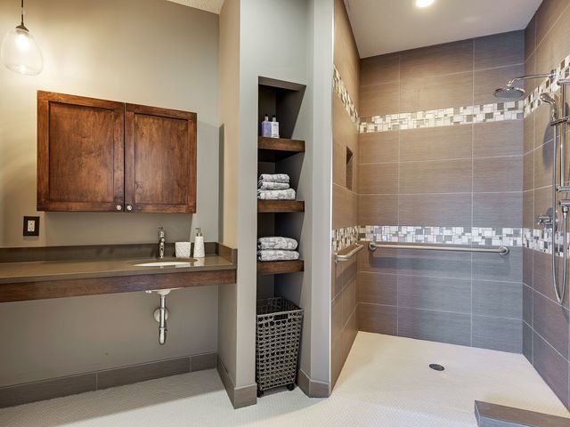 SYNCARE home care agency in Plymouth, MN