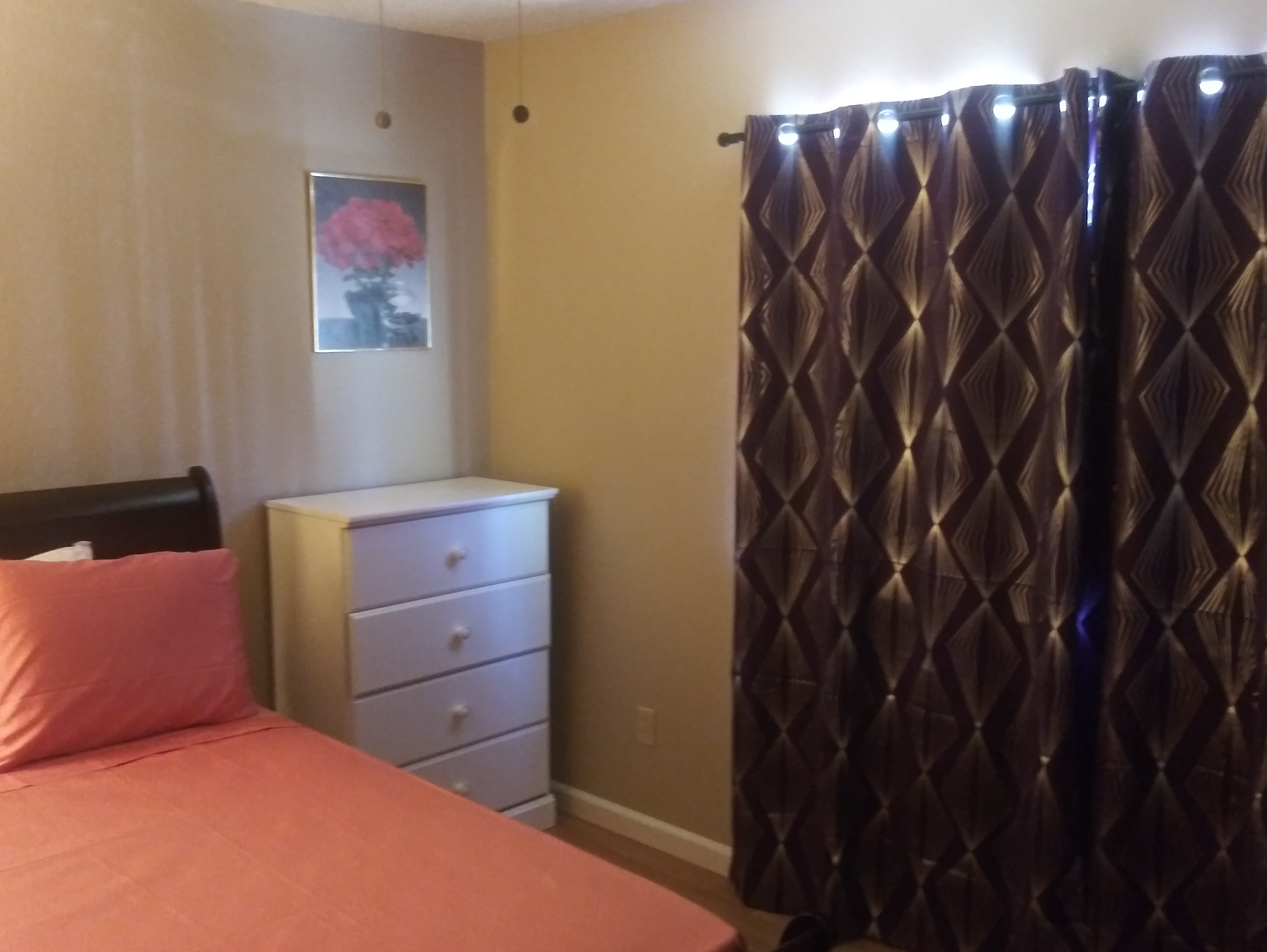 Mount Hood Serenity Care Residential Care Elderly in Sacramento, CA