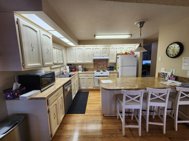 SKYLINE MANOR Adult Foster Home - Class 2 in Salem, OR