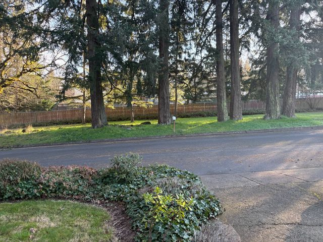 SKYLINE MANOR Adult Foster Home - Class 2 in Salem, OR