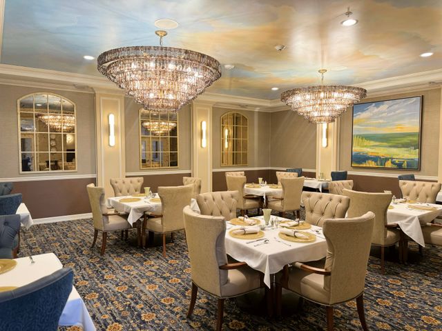 GRAND LIVING AT INDIAN CREEK Assisted Living Program in Cedar Rapids, IA