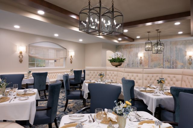 GRAND LIVING AT TOWER PLACE Assisted Living Program in West Des Moines, IA