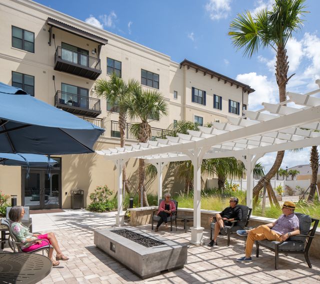 GRAND LIVING AT WELLEN PARK Assisted Living Facility in Venice, FL