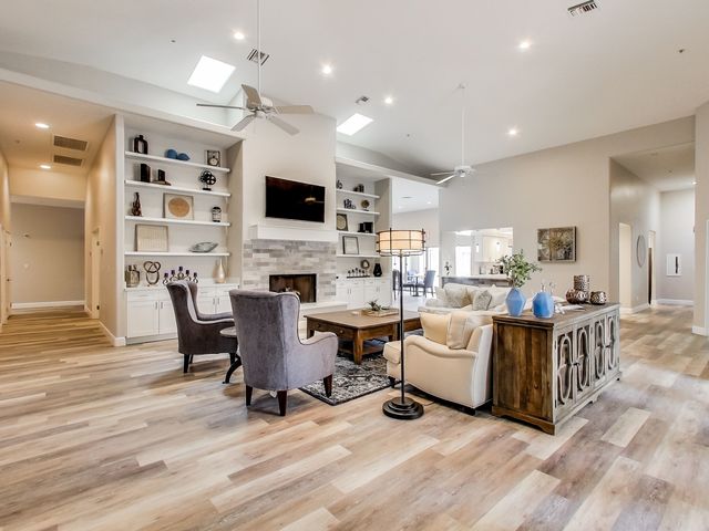 CHATEAUX AT ARCADIA Assisted Living Home-directed in Phoenix, AZ