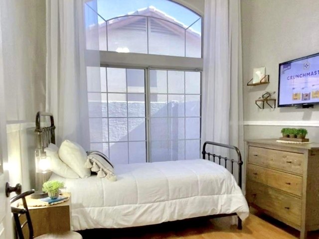 LA BELLA VITA ASSISTED LIVING HOME Assisted Living Home-directed in Mesa, AZ