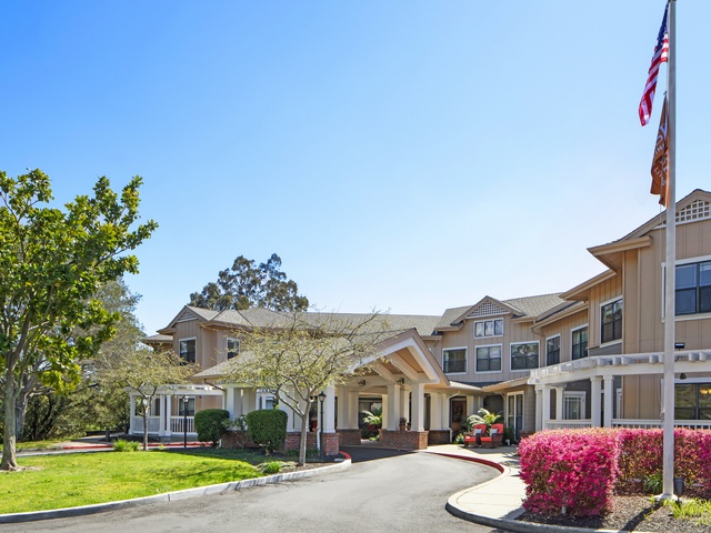 SUNRISE ASSISTED LIVING OF OAKLAND HILLS Residential Care Elderly in Oakland, CA