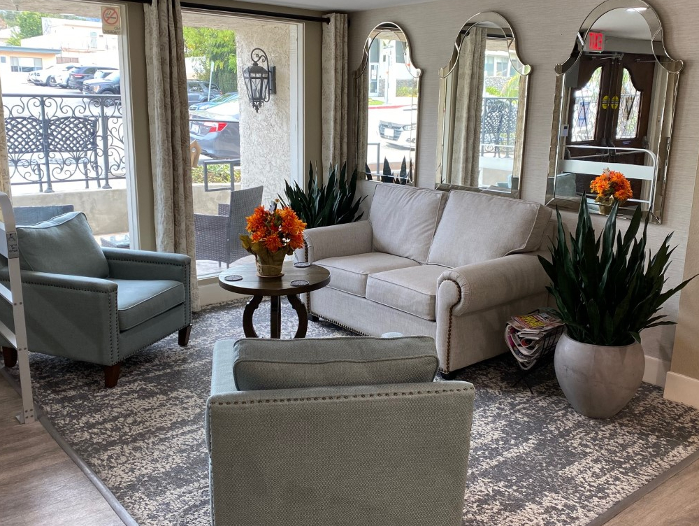 Sparr Heights Estates Senior Living Residential Care Elderly in Montrose, CA