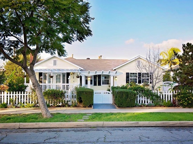 MOM & DAD'S HOUSE COTTAGE Residential Care Elderly in Long Beach, CA