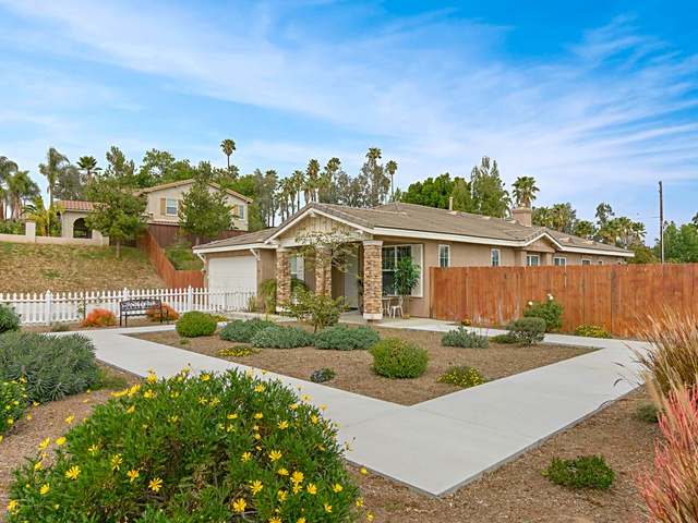 SPLENDOR VALLEY, LLC Residential Care Elderly in Escondido, CA