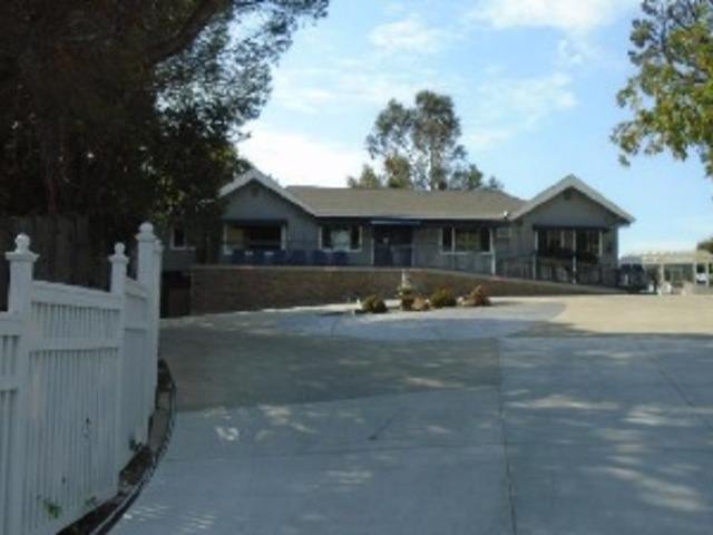 LAKEVIEW LODGE Residential Care Elderly in Emerald Hills, CA