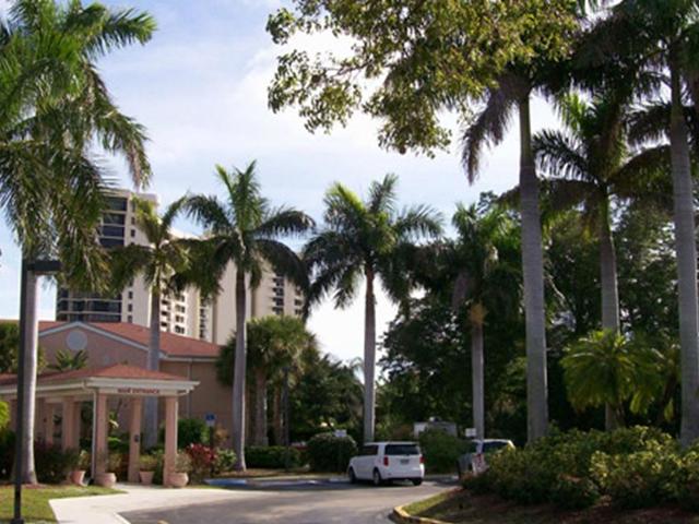 SAVANNAH COURT OF THE PALM BEACHES Assisted Living Facility in West Palm Beach, FL