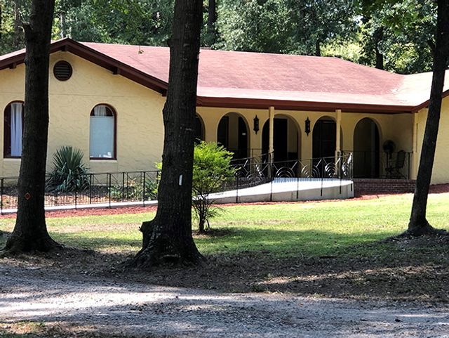 THE OSTOLAZA RESIDENCE PCH Personal Care Home in Evans, GA