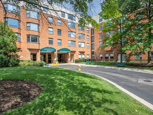 Brookdale Hawthorne Lakes AL Assisted Living Facility in Vernon Hills, IL