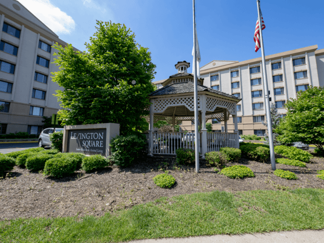 Lexington Square of Lombard Assisted Living Facility in Lombard, IL