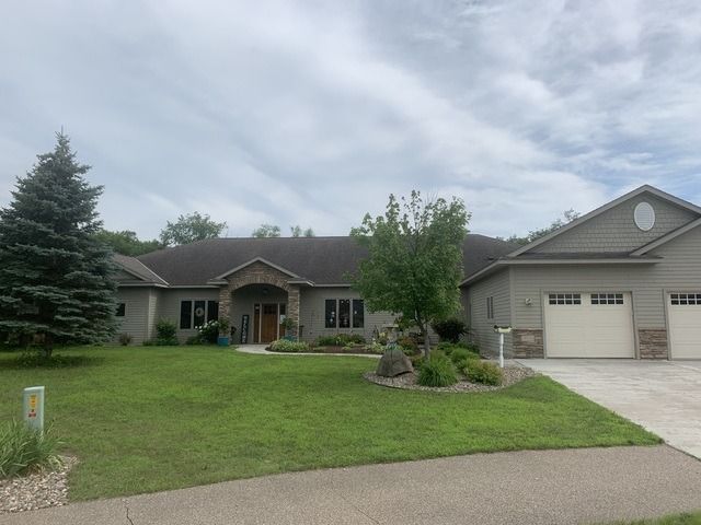 CANNON COUNTRY ASSISTED LIVING Housing With Services in Cannon Falls, MN