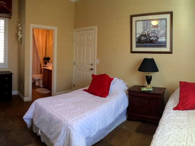 HELPING HANDS CARE HOME II Residential Facility For Groups in Las Vegas, NV