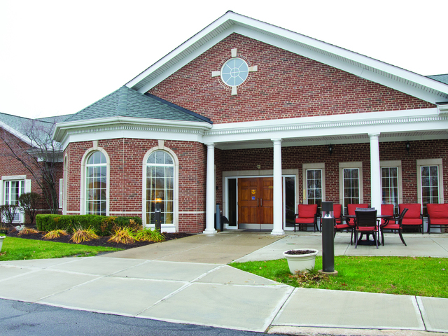 Paramount Senior Living at Middleburg Heights Residential Care Facility in Middleburg Heights, OH