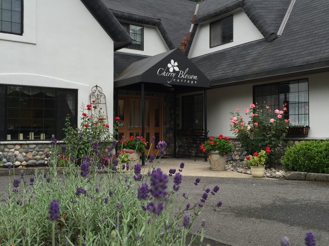 Cherry Blossom Cottage Residential Care Facility in Portland, OR