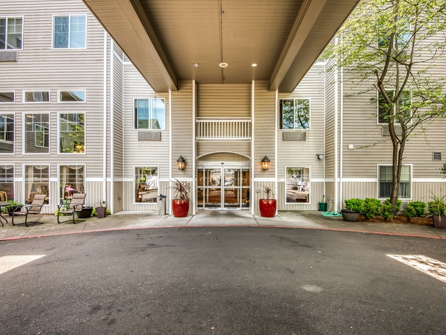 Raleigh Hills Enhanced Care Residential Care Facility in Portland, OR