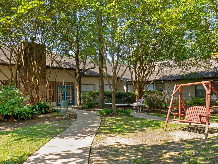 Lewis Park Estates Senior Living Assisted Living Facility in Conroe, TX