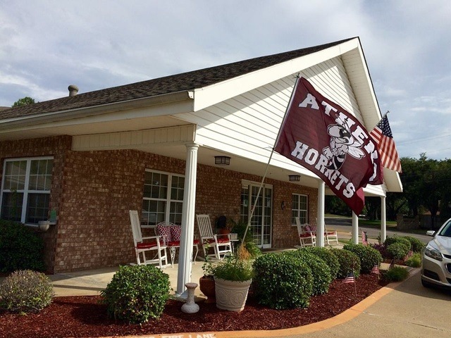 Lakeland House Assisted Living Facility in Athens, TX