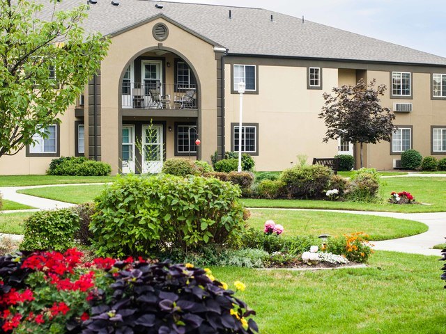 CEDARWOOD AT SANDY ASSISTED LIVING Assisted Living Facility - Type 2 in Sandy, UT