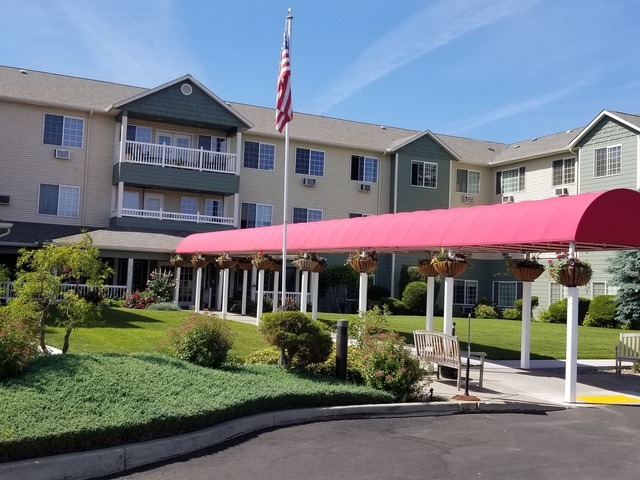 Avamere Englewood Heights Assisted Living Facility in Yakima, WA