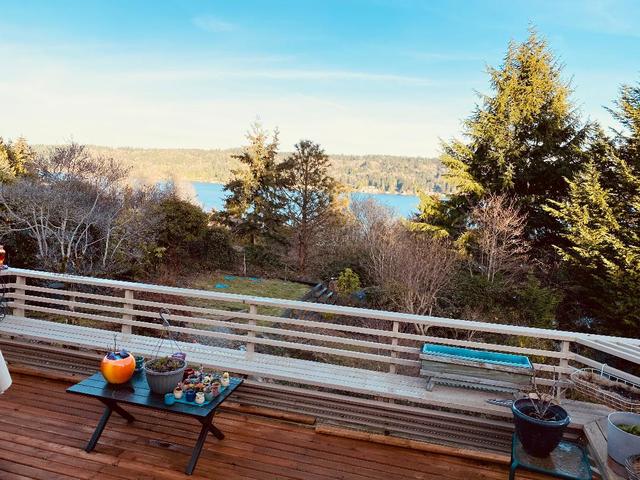 A SAND POINT SENIOR CARE Adult Family Home in Seattle, WA