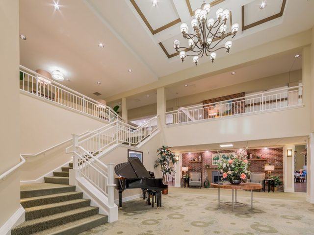 THE LANDING OF O'FALLON Assisted Living Facility in St. Charles, MO