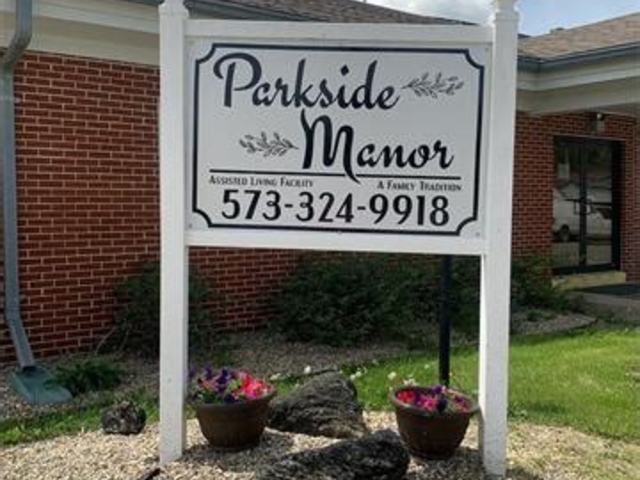 PARKSIDE MANOR Residential Care Facility in Bowling Green, MO