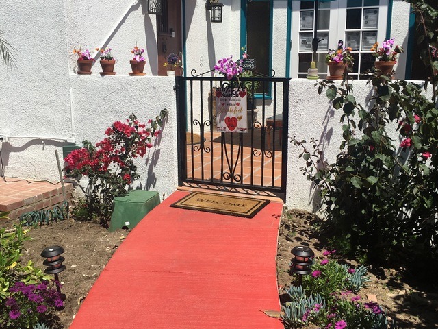 MIRACLE MILE MANOR Residential Care Elderly in Los Angeles, CA