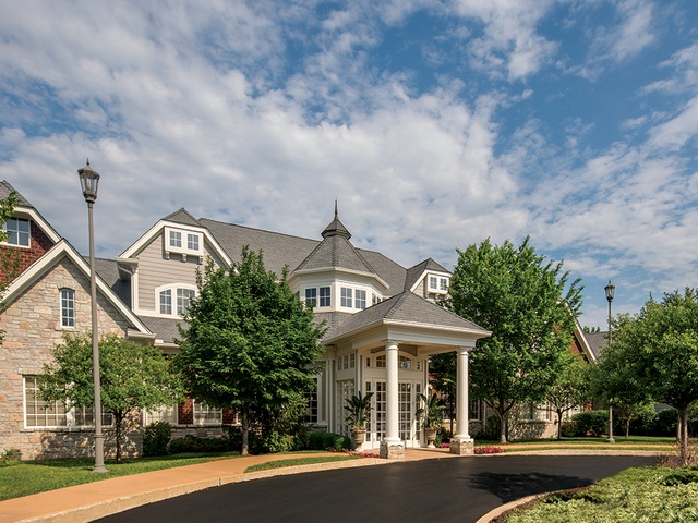Parc Provence Assisted Living Facility in Creve Coeur, MO